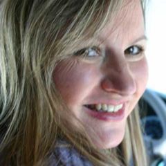 Headshot-Stacy