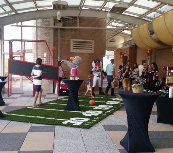 Atlanta-Metro-Chamber-Hoop-Fever-Rug Hoop Fever Basketball Hoops at Chamber Mixer