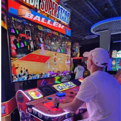 pLAYING NBA SuperStars Basketball Machine