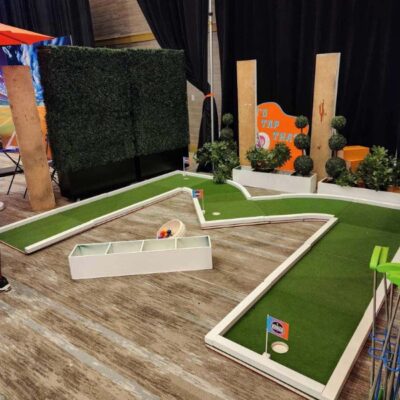 Mobile Mini Golf Rental spells M