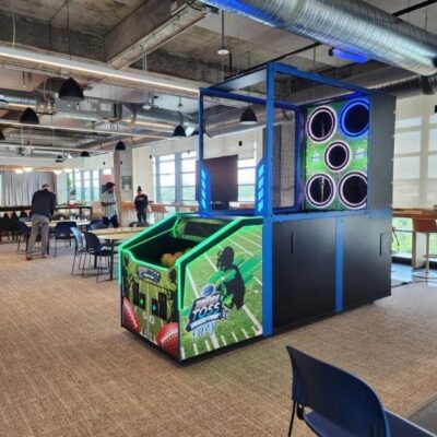 Football Kickoff with Football Throwing Arcade Game